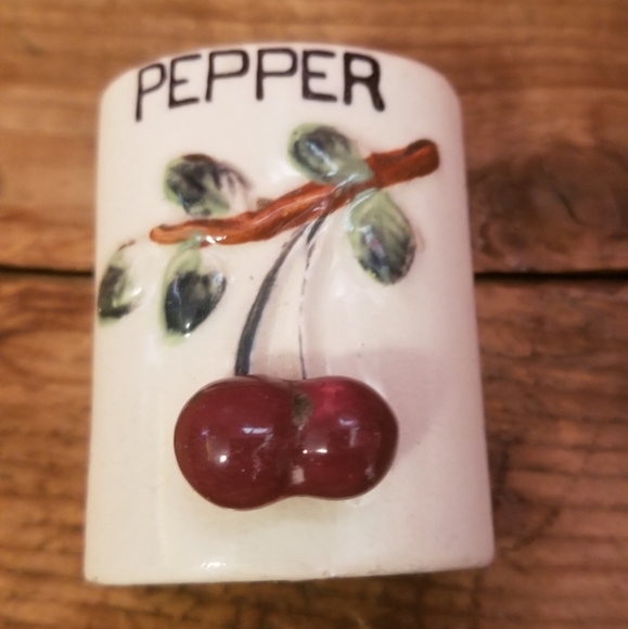 Vintage GNCO Japan WOODEN SPICE RACK w/ 6 Ceramic Fruit Themed Shakers / Jars - Picture 6 of 15